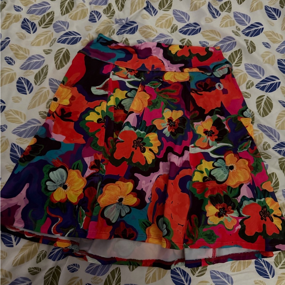 Dona Jo made in Brazil Vibrant Multicolor Floral stretchy skort small